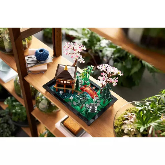 LEGO: Tranquil Garden