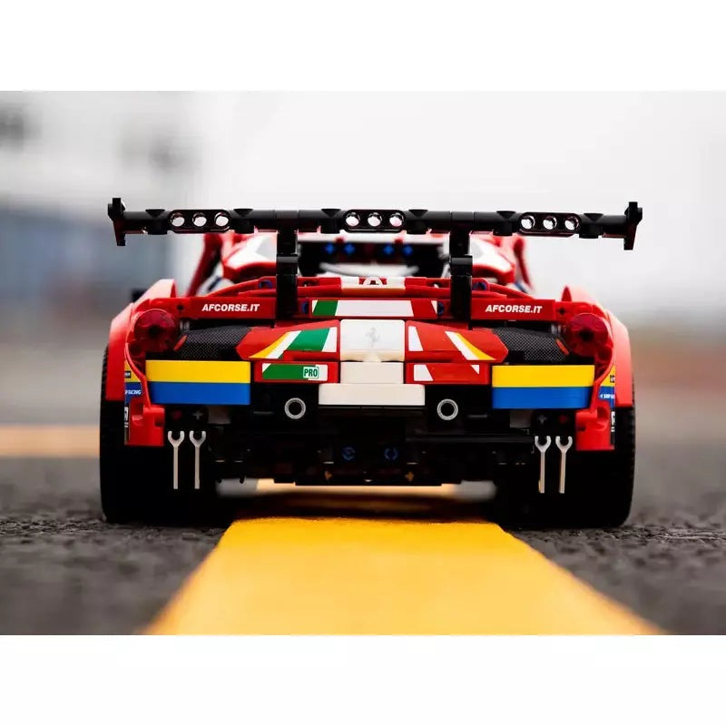 LEGO: Ferrari 488 GTE “AF Corse #51”