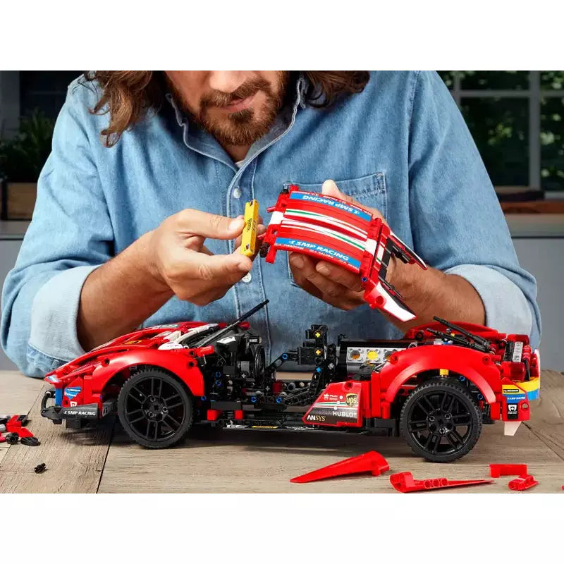 LEGO: Ferrari 488 GTE “AF Corse #51”