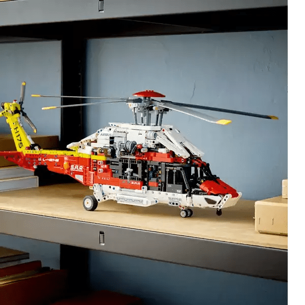 LEGO: Airbus H175 Rescue Helicopter