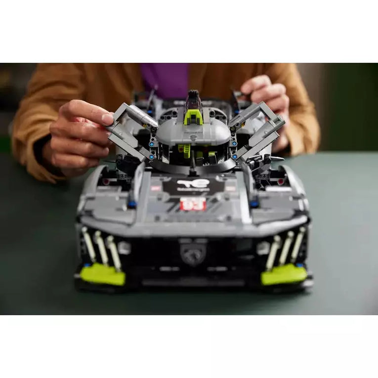 LEGO: PEUGEOT 9X8 24H Le Mans Hybrid Hypercar