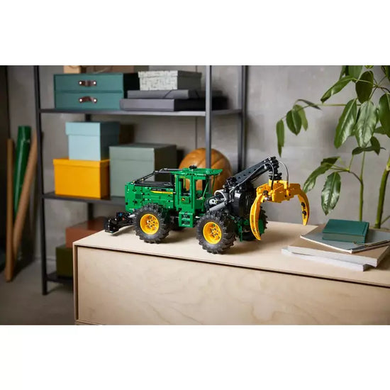 LEGO: John Deere 948L-II Skidder