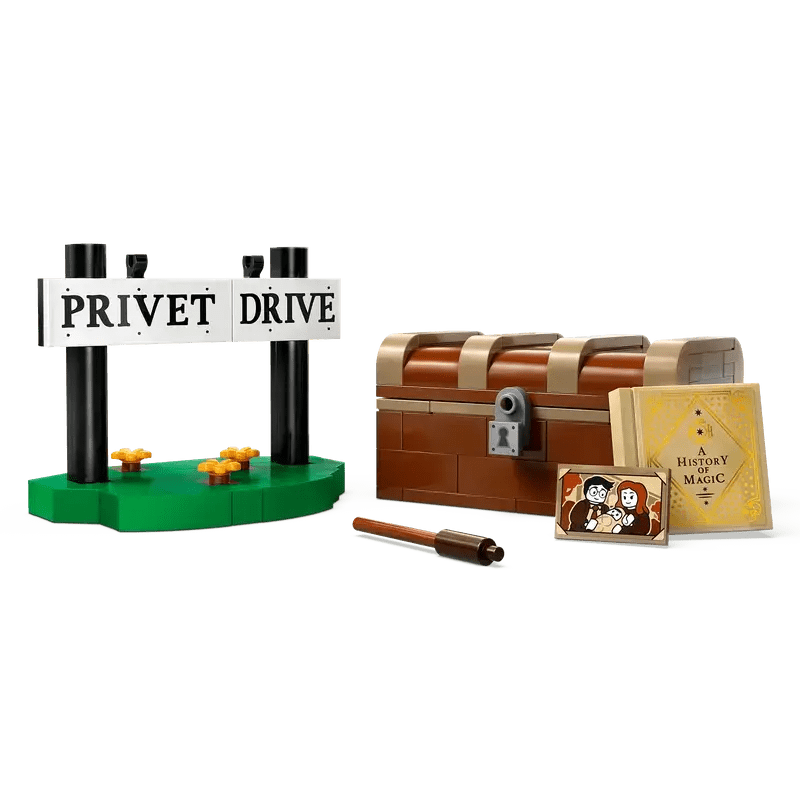 LEGO: Hedwig™ at 4 Privet Drive