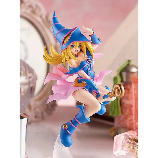 Yu Gi Oh: Dark Magician Girl Figure